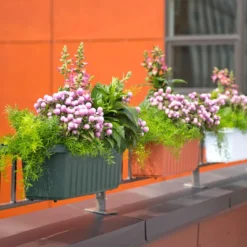 Adjustable Self-Watering Railing Planter, 24"