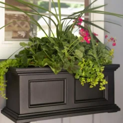 Fairfield Self-Watering Window Box, 2’